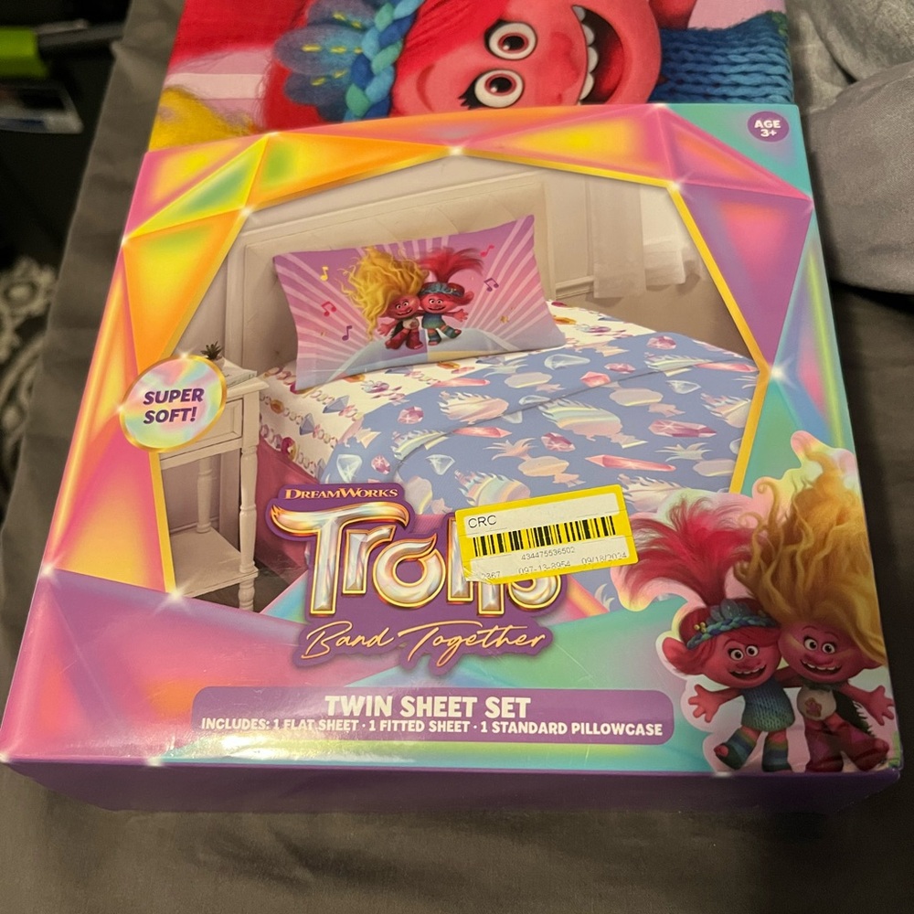 DreamWorks Trolls Pink and Blue Twin Sheet Set